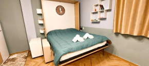 Apollo 4 - Luxury Apartment (City Center Studio)